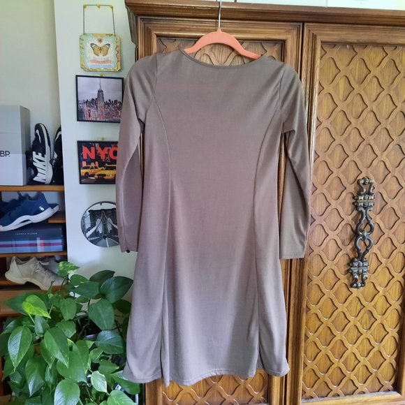 3/$15 Bohemian Lagenlook Tunic Dress with Pockets! - Taupe, Size XS - Picture 8 of 16